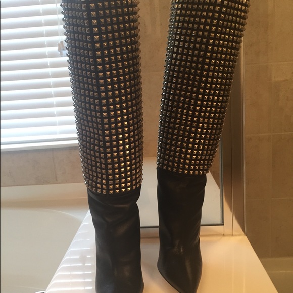 Manolo Blahnik Studded Black Leather Boots - Picture 2 of 7